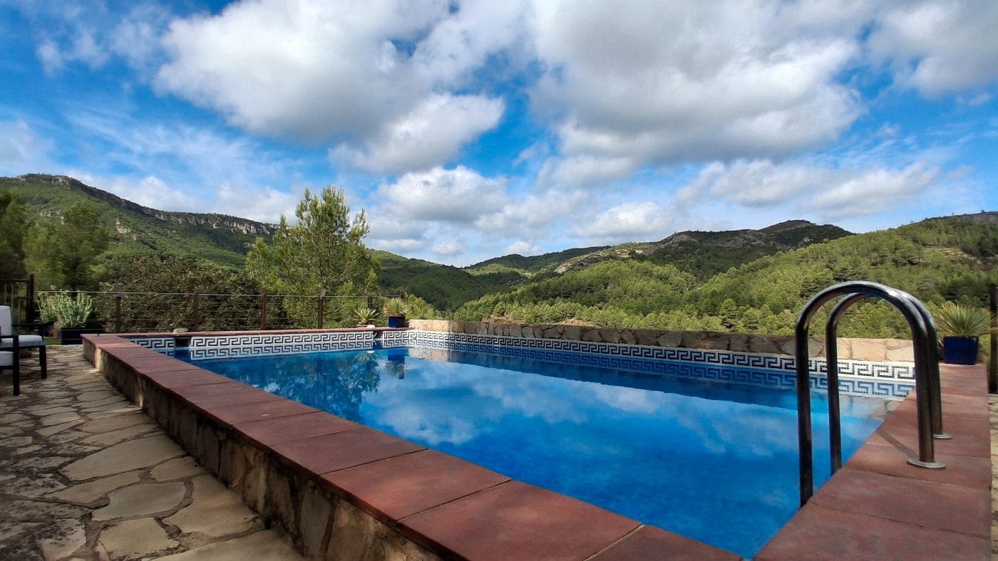 5 sovrum Villa till salu i Pratdip med pool garage - 425 000 € (Ref: 9617955)