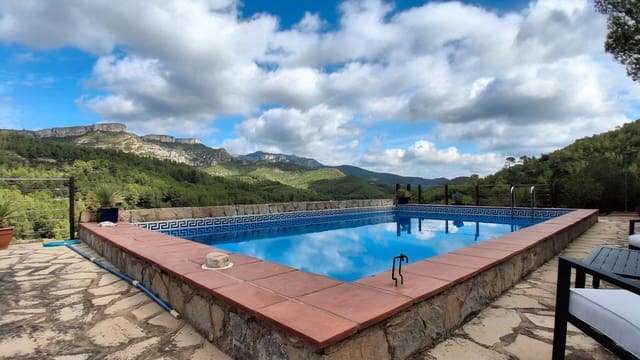 5 slaapkamer Villa te koop in Pratdip - € 425.000 (Ref: 9617955)