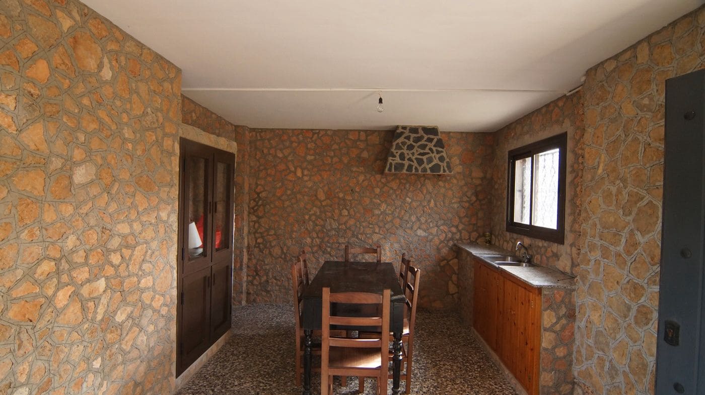 Finca/Hus på landet till salu i Falset - 140 000 € (Ref: 9617956)