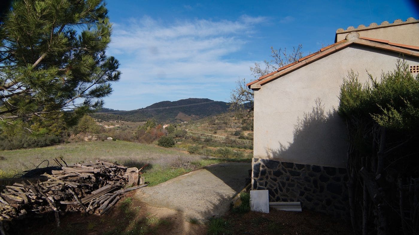 Finca/Hus på landet till salu i Falset - 140 000 € (Ref: 9617956)
