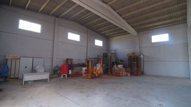 Erhverv til salg i Vilallonga del Camp - € 600.000 (Ref: 9617960)