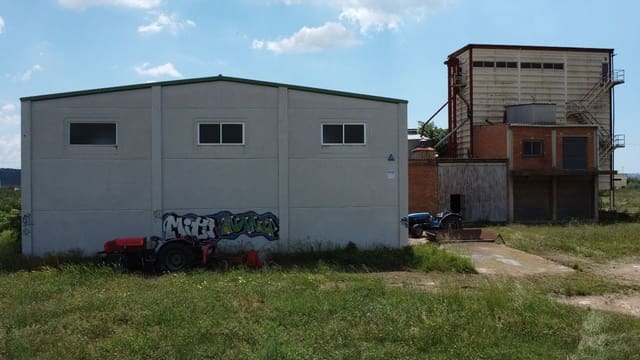 Erhverv til salg i Vilallonga del Camp - € 600.000 (Ref: 9617960)