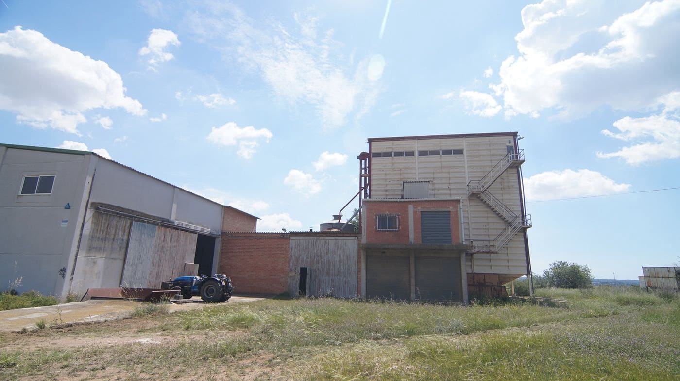 Commercieel te koop in Vilallonga del Camp - € 600.000 (Ref: 9617960)