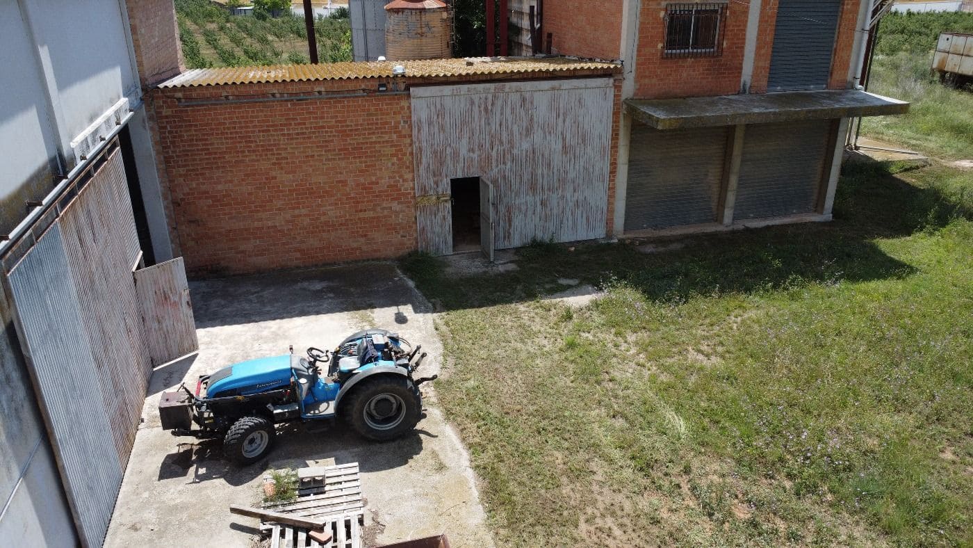 Commercieel te koop in Vilallonga del Camp - € 600.000 (Ref: 9617960)