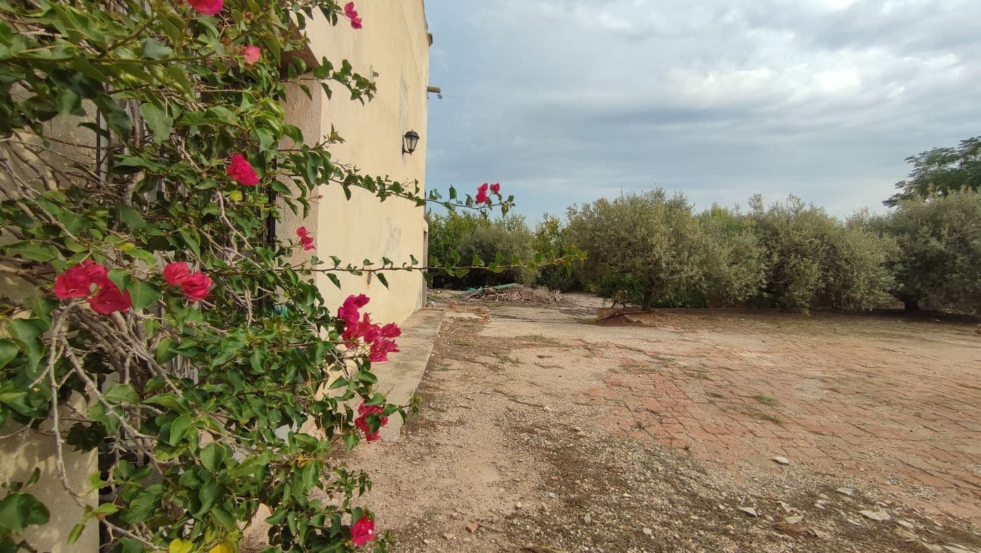 5 chambre Finca/Maison de Campagne à vendre à Valls avec garage - 195 000 € (Ref: 9617961)