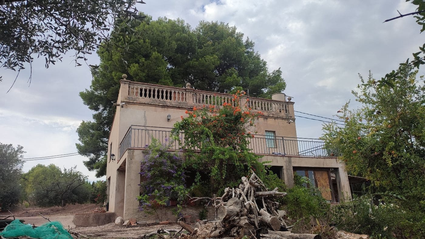 5 chambre Finca/Maison de Campagne à vendre à Valls avec garage - 195 000 € (Ref: 9617961)