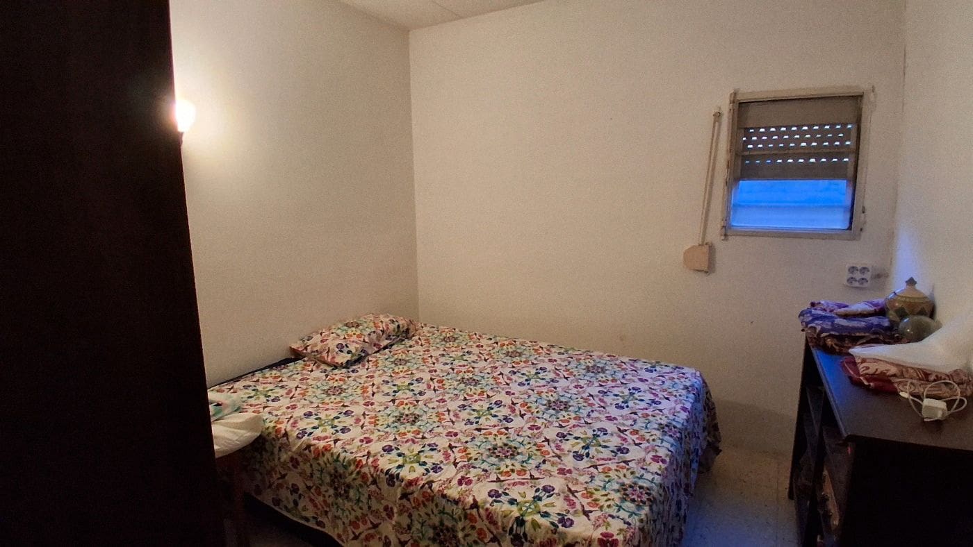 3 soveværelse Finca/Landehus til salg i Flix med garage - € 310.000 (Ref: 9617969)