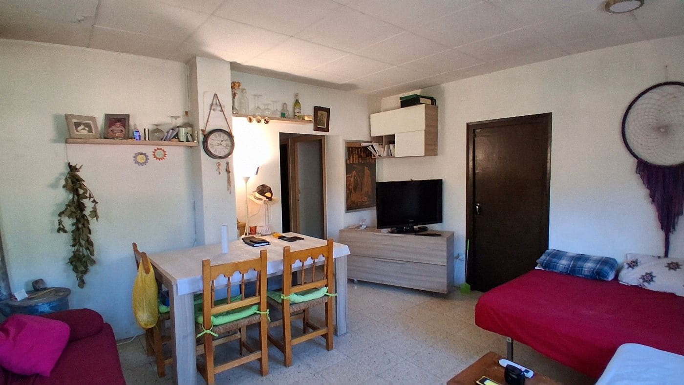 3 soveværelse Finca/Landehus til salg i Flix med garage - € 310.000 (Ref: 9617969)