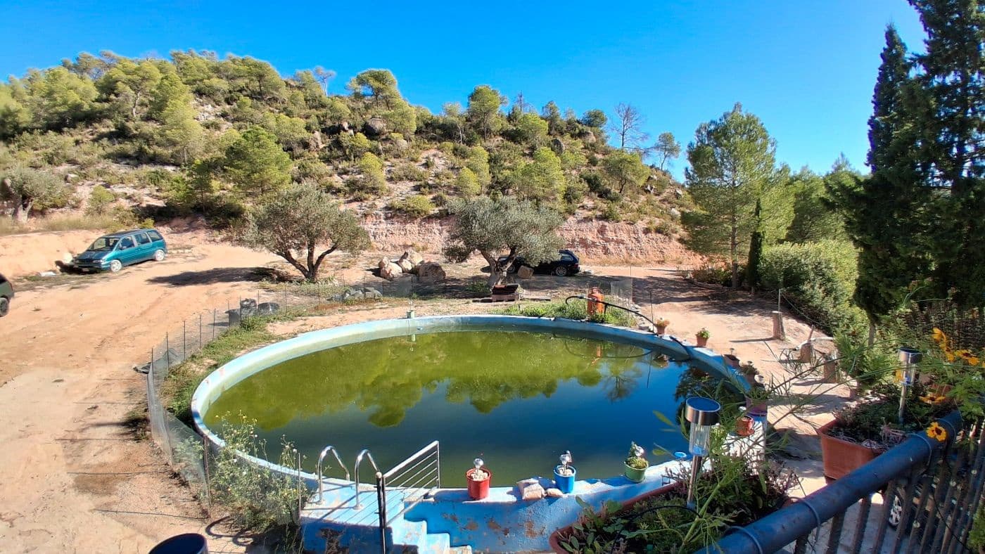 3 soveværelse Finca/Landehus til salg i Flix med garage - € 310.000 (Ref: 9617969)