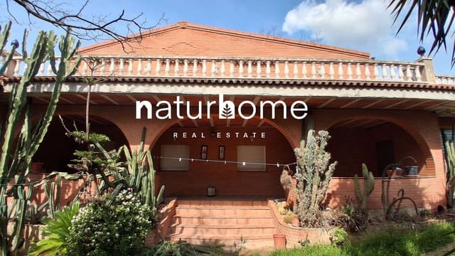 4 bedroom Finca/Country House for sale in Les Borges del Camp with garage - € 298,000 (Ref: 9663252)