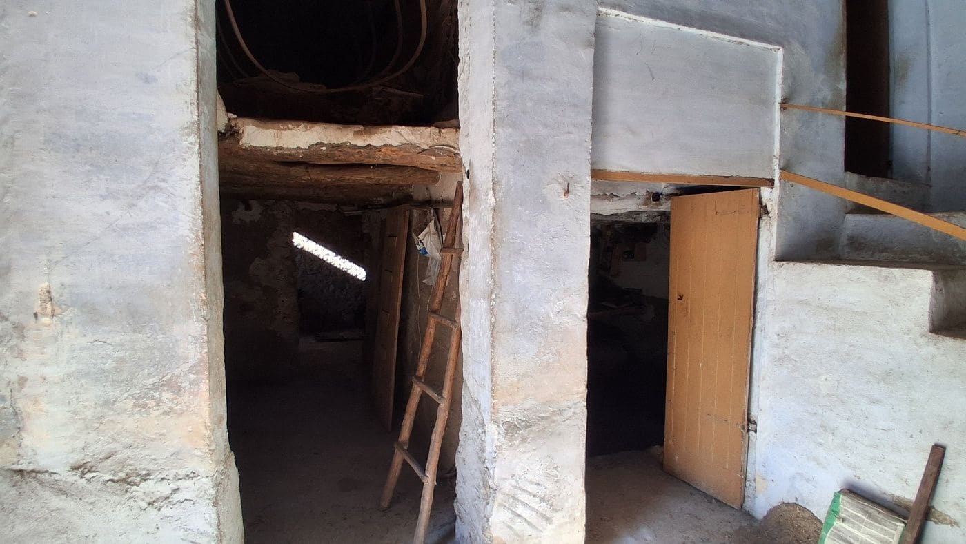 2 bedroom Townhouse for sale in Rasquera with garage - € 53,000 (Ref: 9663332)