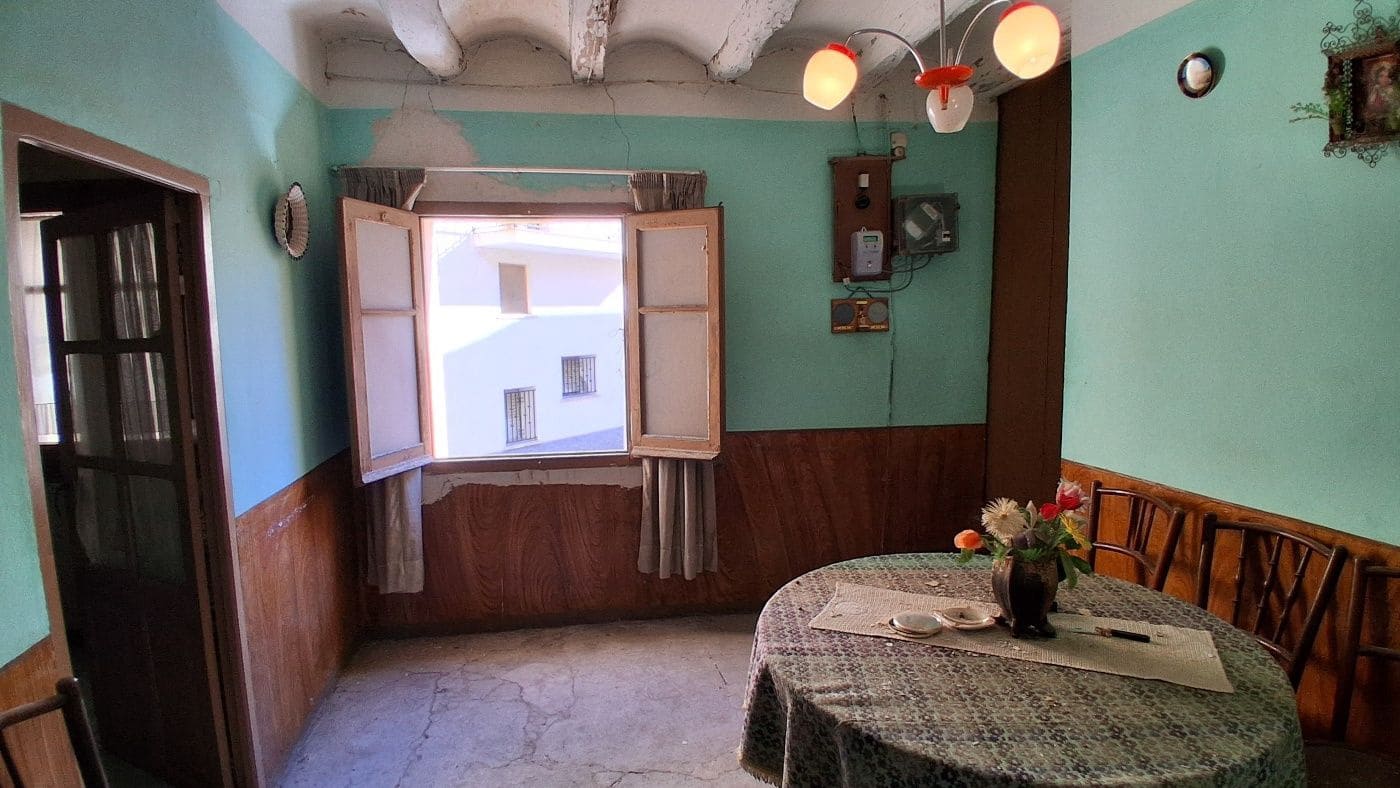 2 bedroom Townhouse for sale in Rasquera with garage - € 53,000 (Ref: 9663332)