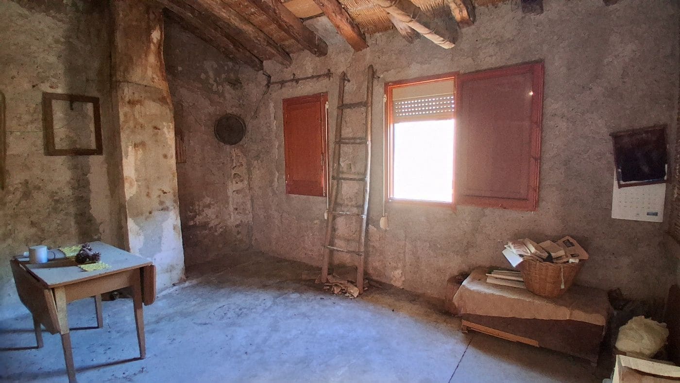 2 bedroom Townhouse for sale in Rasquera with garage - € 53,000 (Ref: 9663332)