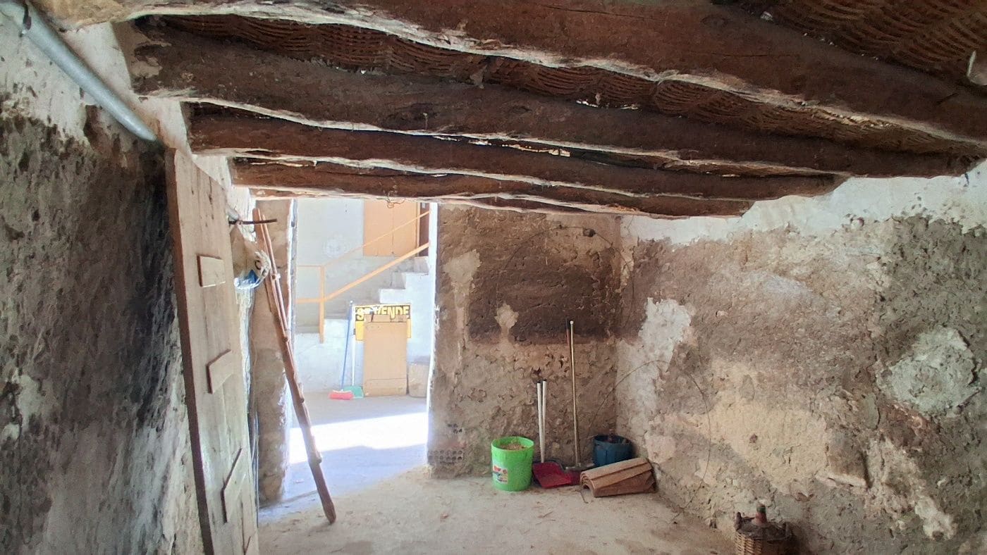 2 bedroom Townhouse for sale in Rasquera with garage - € 53,000 (Ref: 9663332)