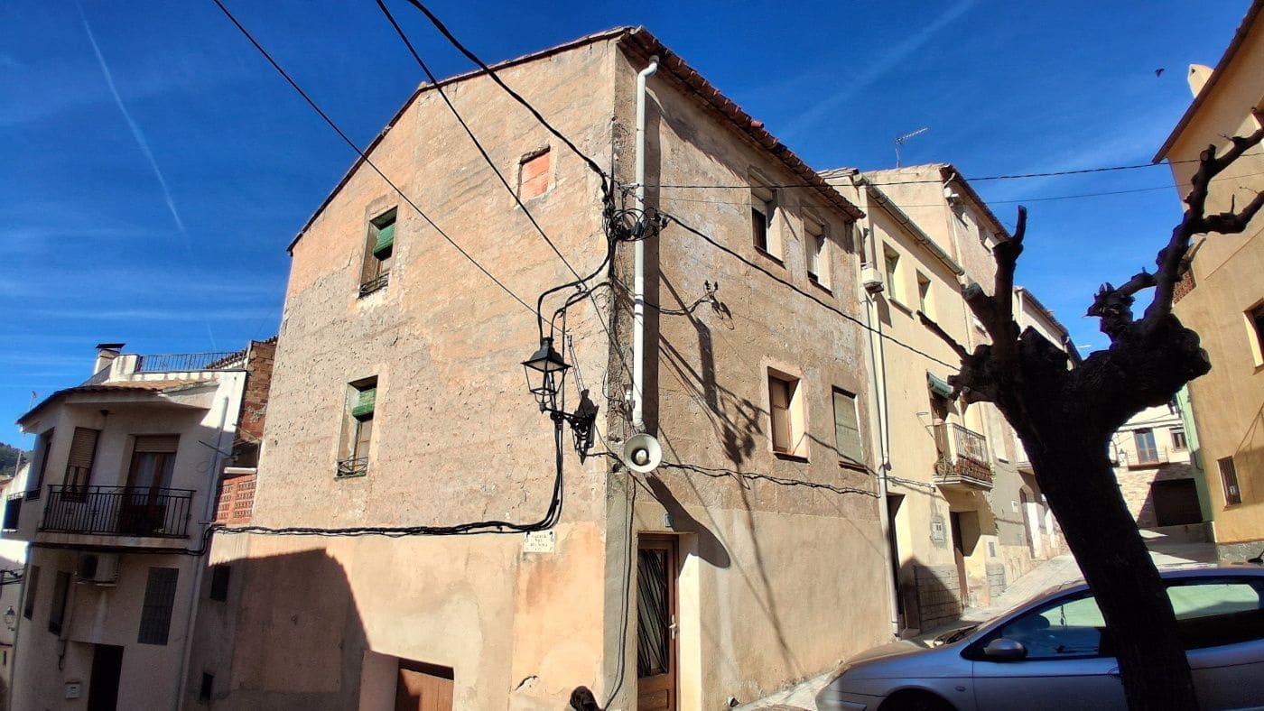 2 bedroom Townhouse for sale in Rasquera with garage - € 53,000 (Ref: 9663332)