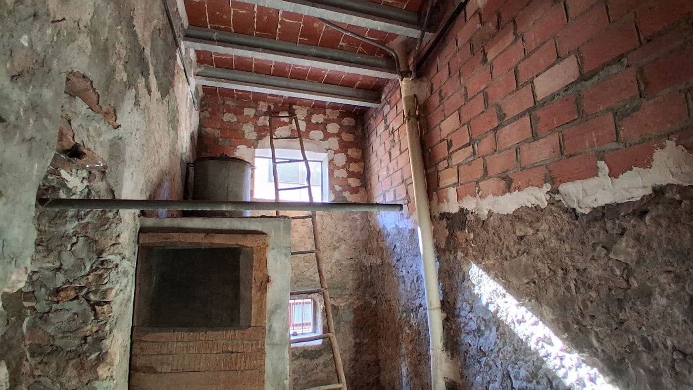 2 bedroom Townhouse for sale in Rasquera with garage - € 53,000 (Ref: 9663332)