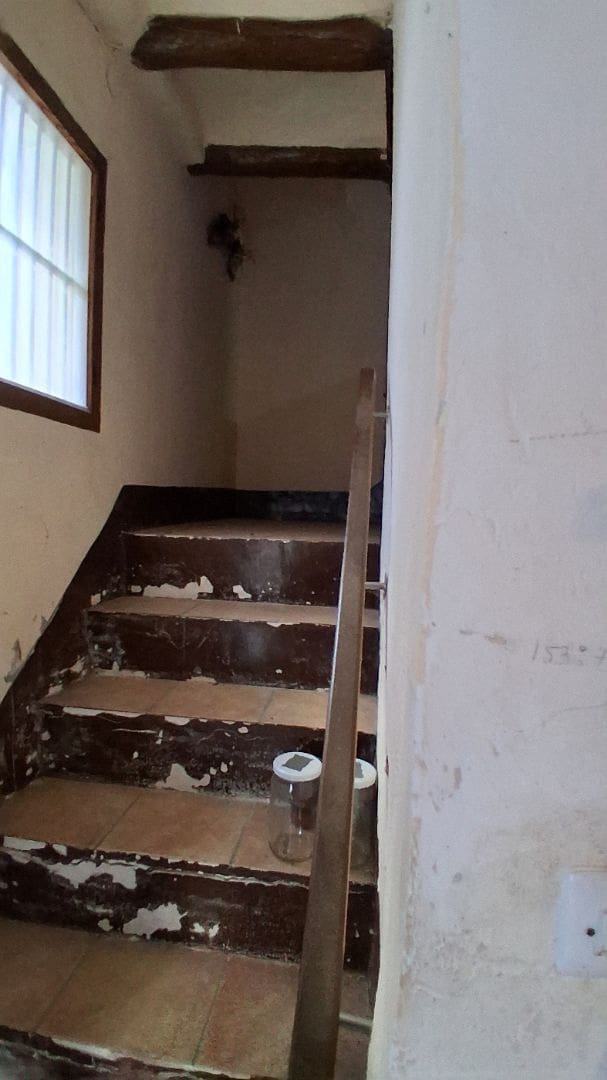 5 bedroom Townhouse for sale in Rasquera with garage - € 60,000 (Ref: 9663366)