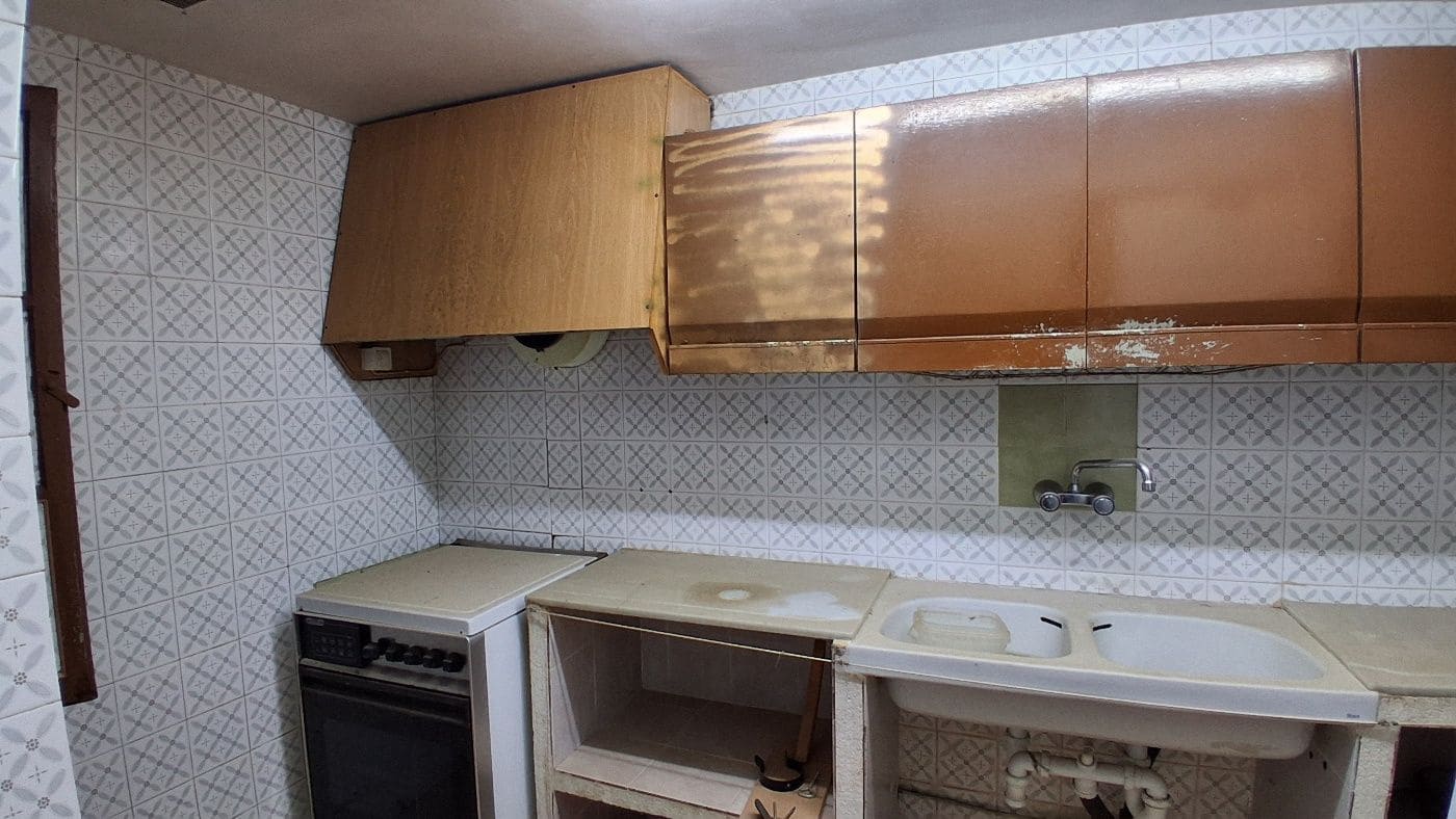 5 bedroom Townhouse for sale in Rasquera with garage - € 60,000 (Ref: 9663366)