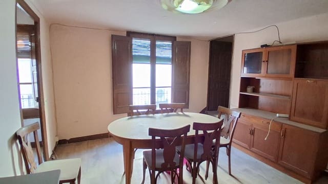 Casa de 5 habitaciones en Rasquera en venta con garaje - 60.000 € (Ref: 9663366)