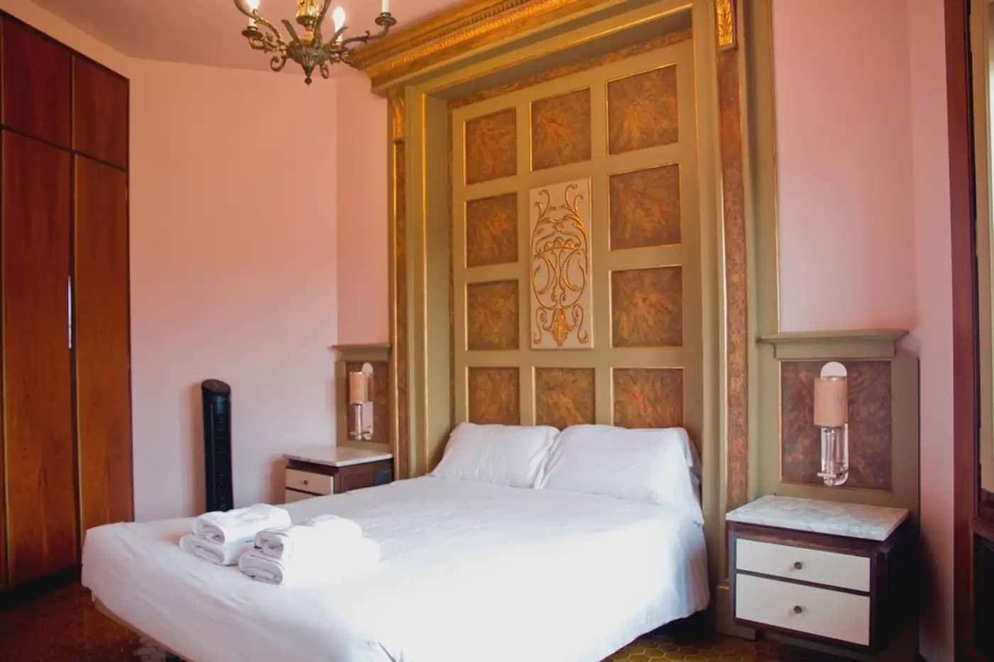 9 soverom Villa til salgs i Riudecanyes med svømmebasseng garasje - € 800 000 (Ref: 9801403)