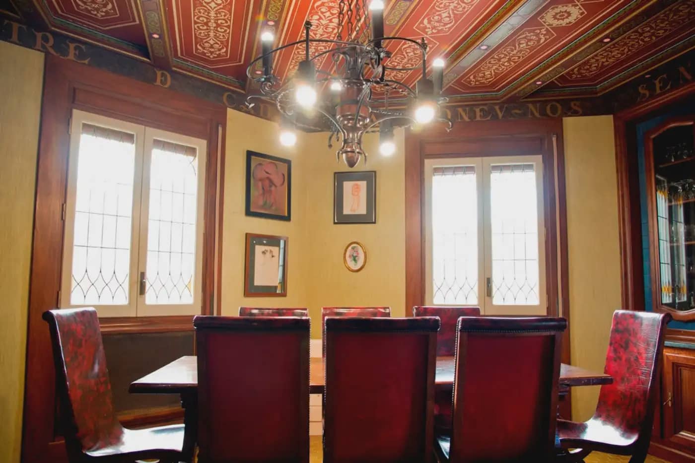 9 soverom Villa til salgs i Riudecanyes med svømmebasseng garasje - € 800 000 (Ref: 9801403)