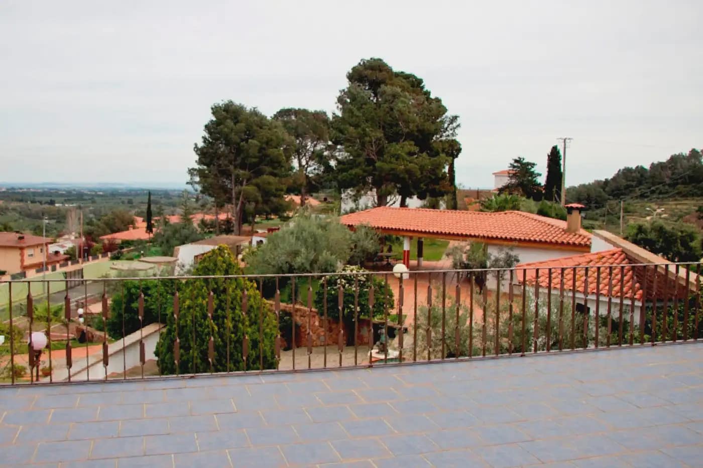 9 soverom Villa til salgs i Riudecanyes med svømmebasseng garasje - € 800 000 (Ref: 9801403)