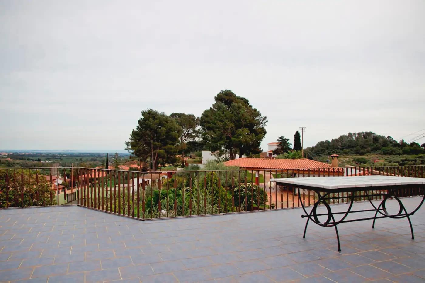 9 soverom Villa til salgs i Riudecanyes med svømmebasseng garasje - € 800 000 (Ref: 9801403)