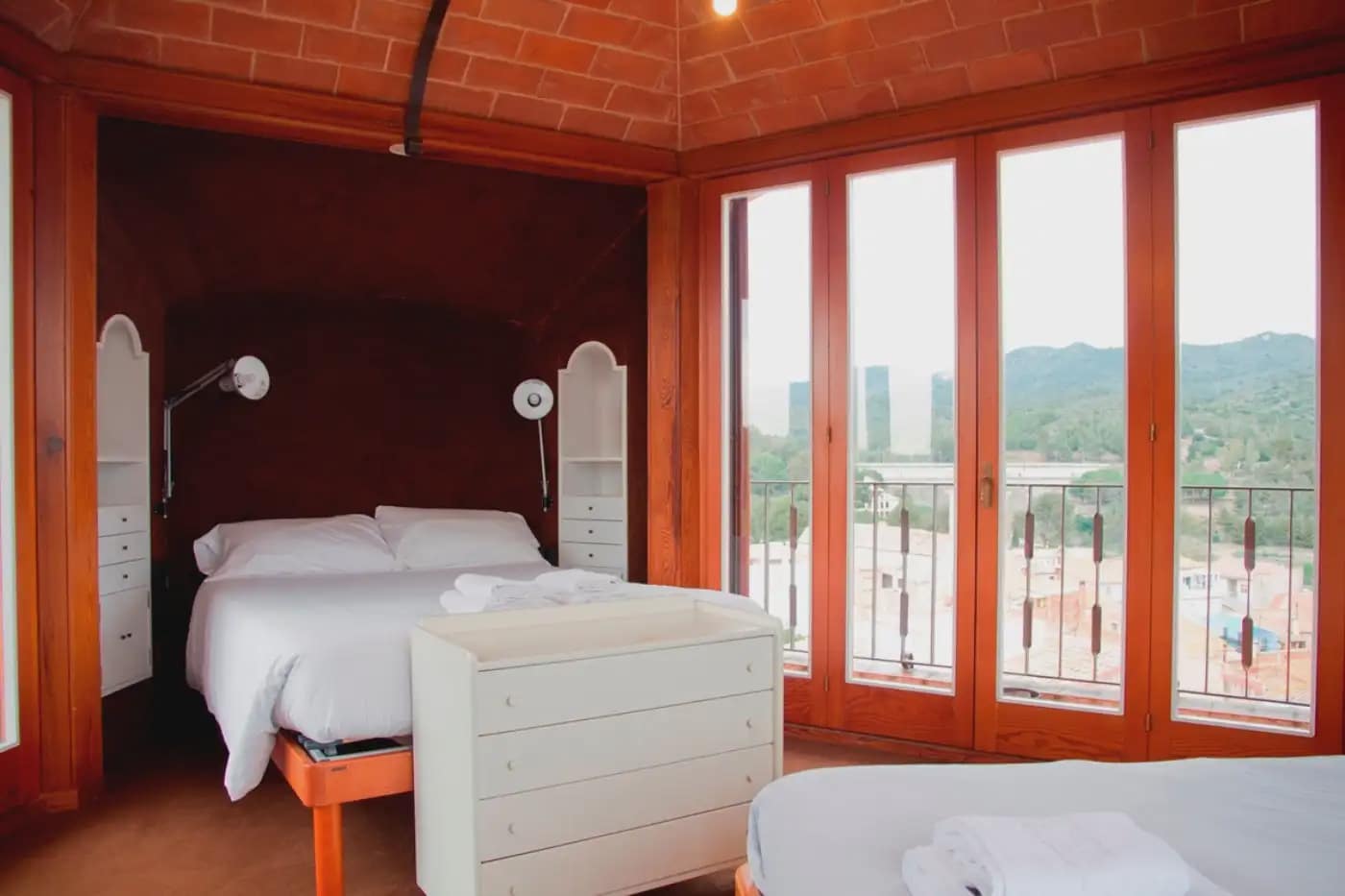 9 soverom Villa til salgs i Riudecanyes med svømmebasseng garasje - € 800 000 (Ref: 9801403)