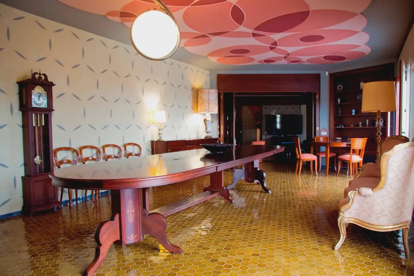 9 soverom Villa til salgs i Riudecanyes med svømmebasseng garasje - € 800 000 (Ref: 9801403)