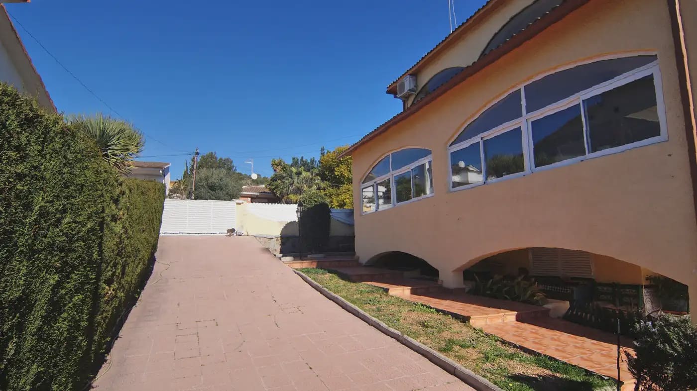 5 camera da letto Villa in vendita in Roda de Bara - 695.000 € (Rif: 9801404)