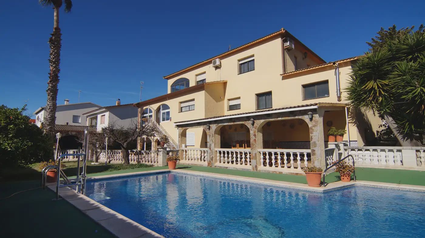 5 camera da letto Villa in vendita in Roda de Bara - 695.000 € (Rif: 9801404)