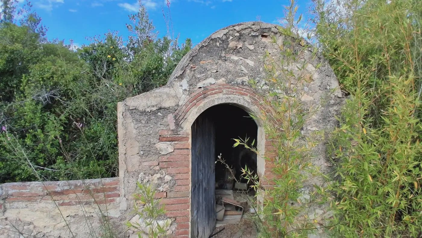 Finca/Country House for sale in El Mila - € 160,000 (Ref: 9885301)
