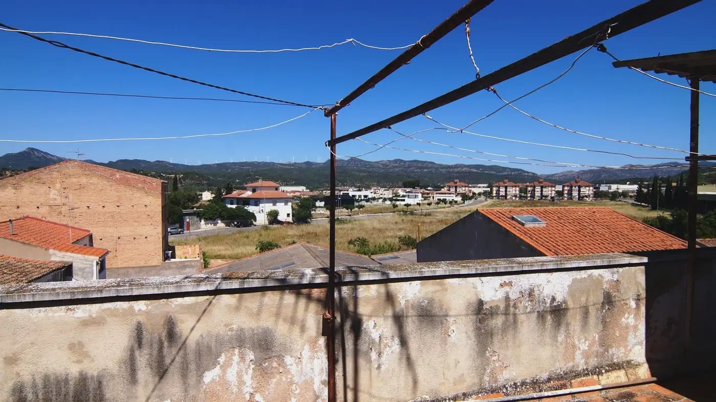 6 bedroom Townhouse for sale in Mora la Nova - € 130,000 (Ref: 9897302)