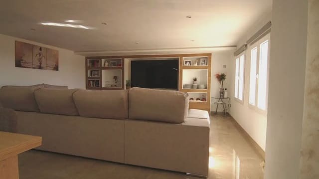 3 bedroom Finca/Country House for sale in Alcover - € 320,000 (Ref: 9946760)