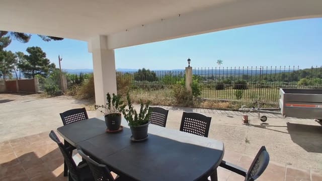 3 bedroom Finca/Country House for sale in Alcover - € 320,000 (Ref: 9946760)