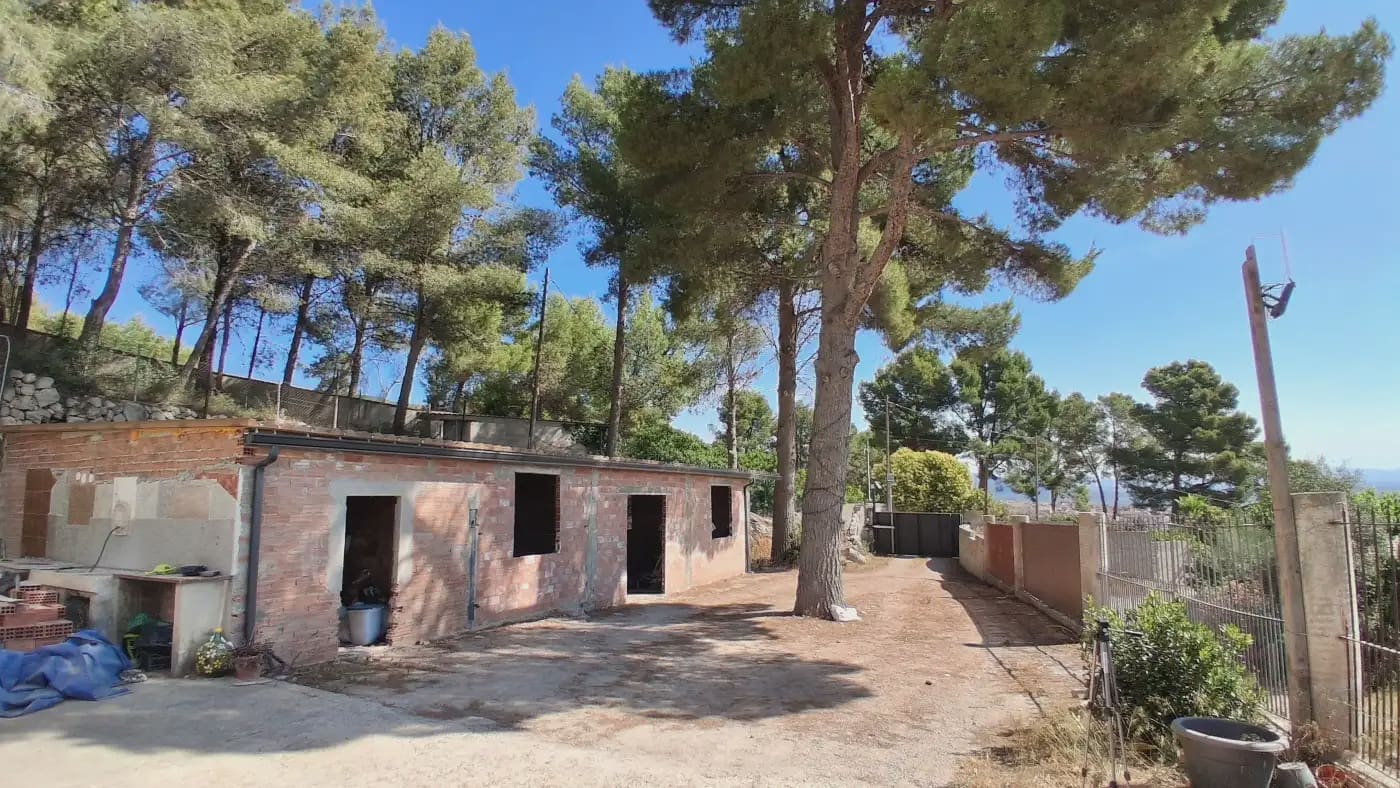 3 bedroom Finca/Country House for sale in Alcover - € 385,000 (Ref: 9946760)