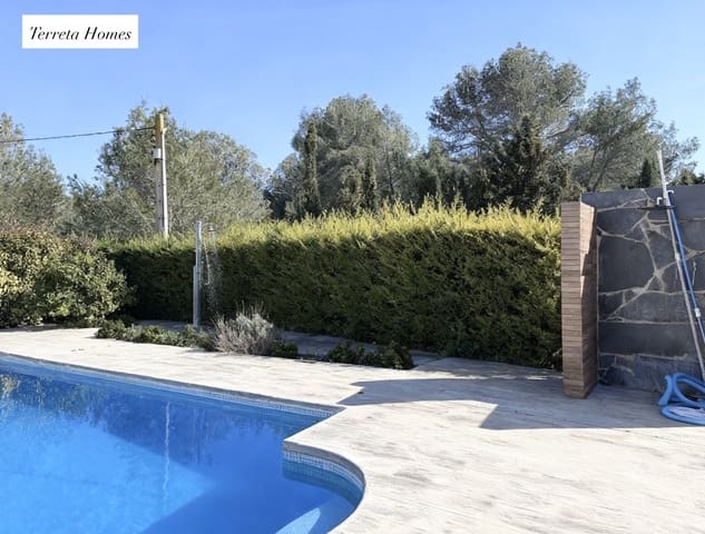 3 makuuhuone Omakotitalo myytävänä paikassa Turís mukana uima-altaan 
autotalli - 350 000 € (Ref: 9685774)