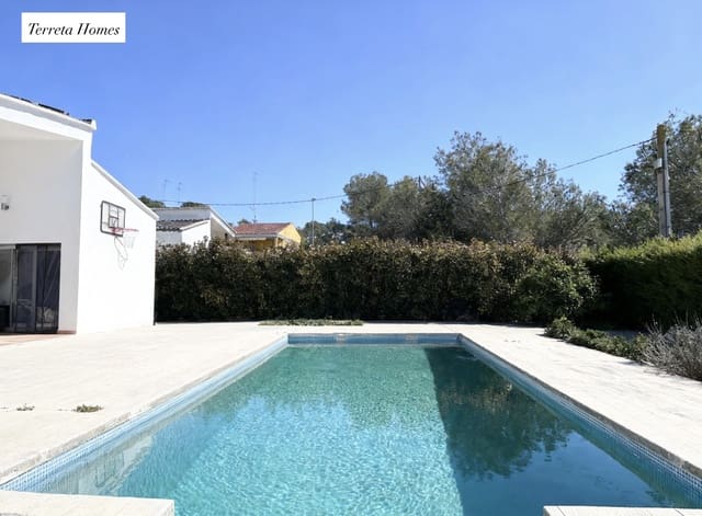 3 makuuhuone Omakotitalo myytävänä paikassa Turís mukana uima-altaan 
autotalli - 350 000 € (Ref: 9685774)