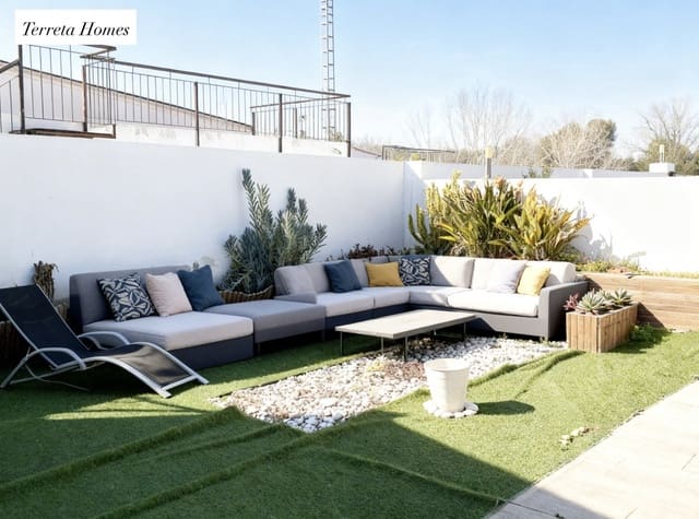 3 makuuhuone Omakotitalo myytävänä paikassa Turís mukana uima-altaan 
autotalli - 350 000 € (Ref: 9685774)