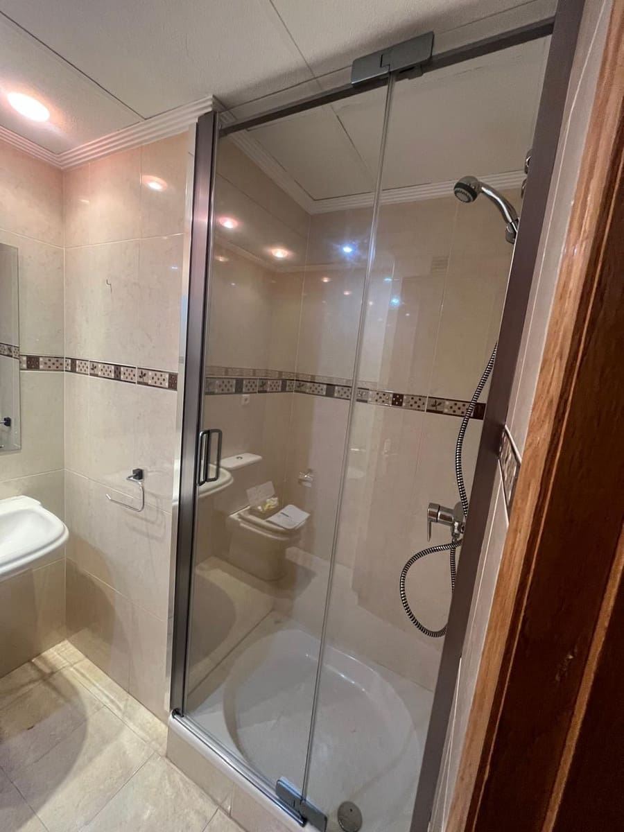 2 bedroom Flat for rent in Torrent - € 1,100 (Ref: 9705119)