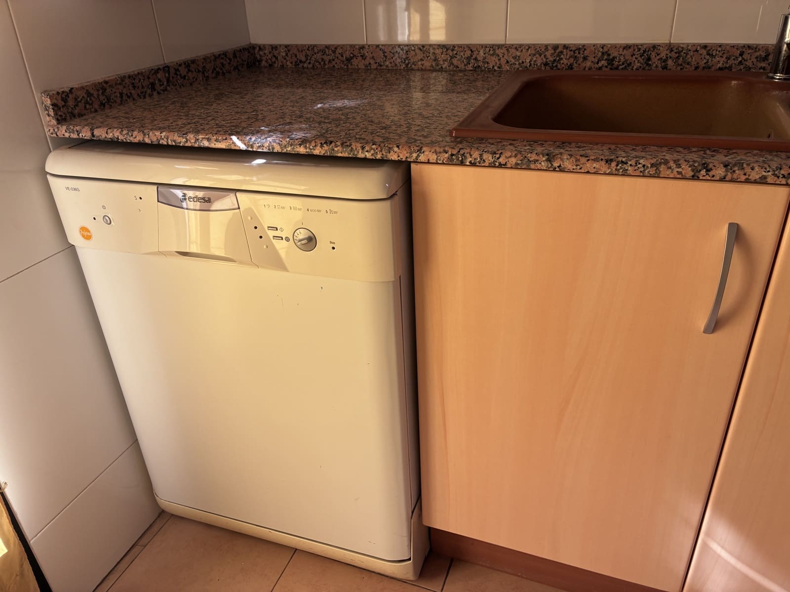 2 bedroom Flat for rent in Torrent - € 1,100 (Ref: 9705119)