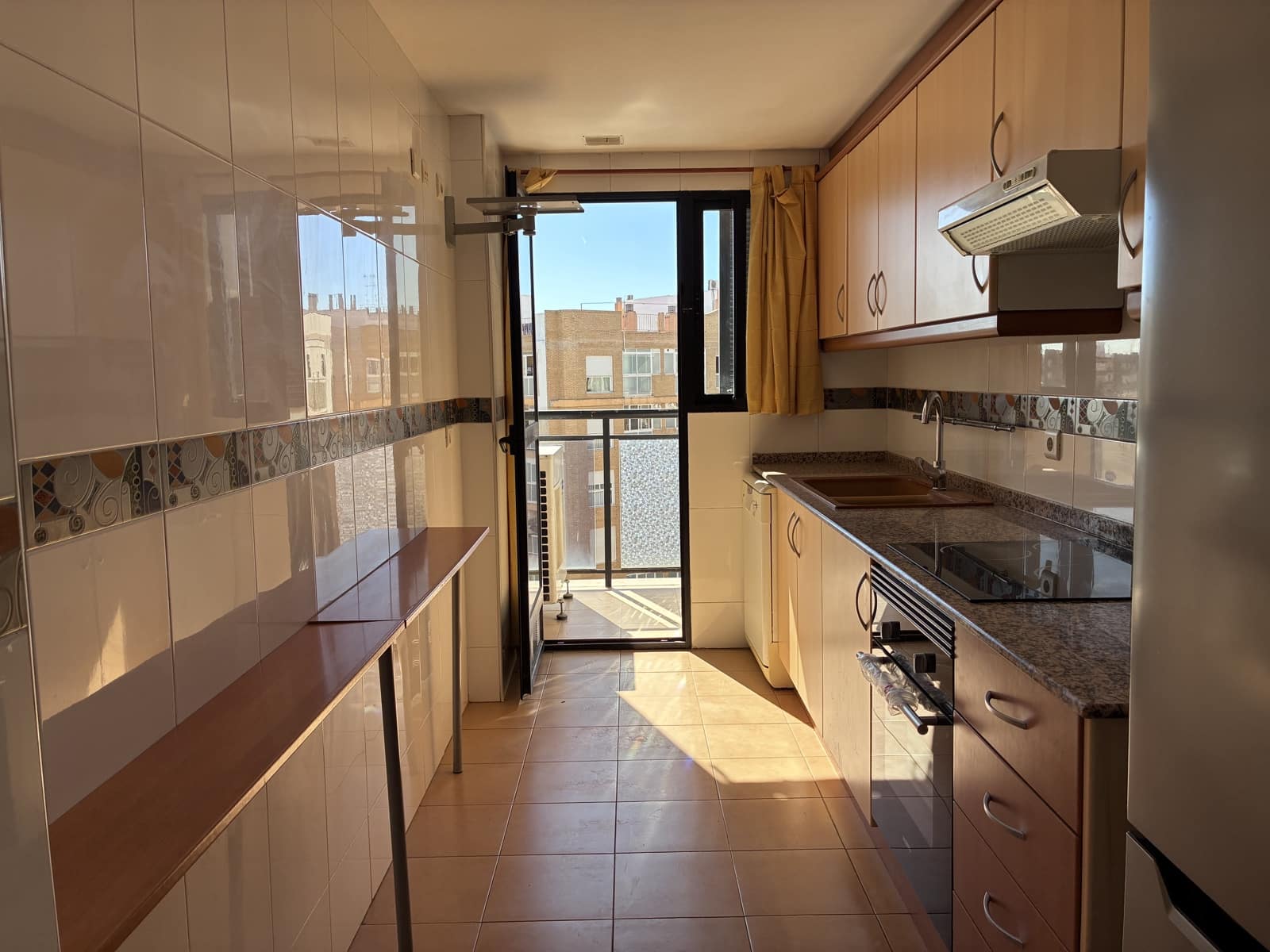 2 bedroom Flat for rent in Torrent - € 1,100 (Ref: 9705119)