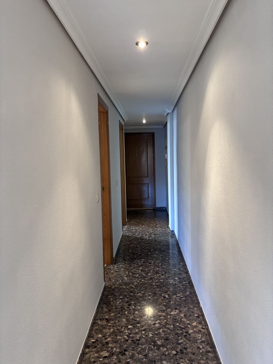 2 bedroom Flat for rent in Torrent - € 1,100 (Ref: 9705119)