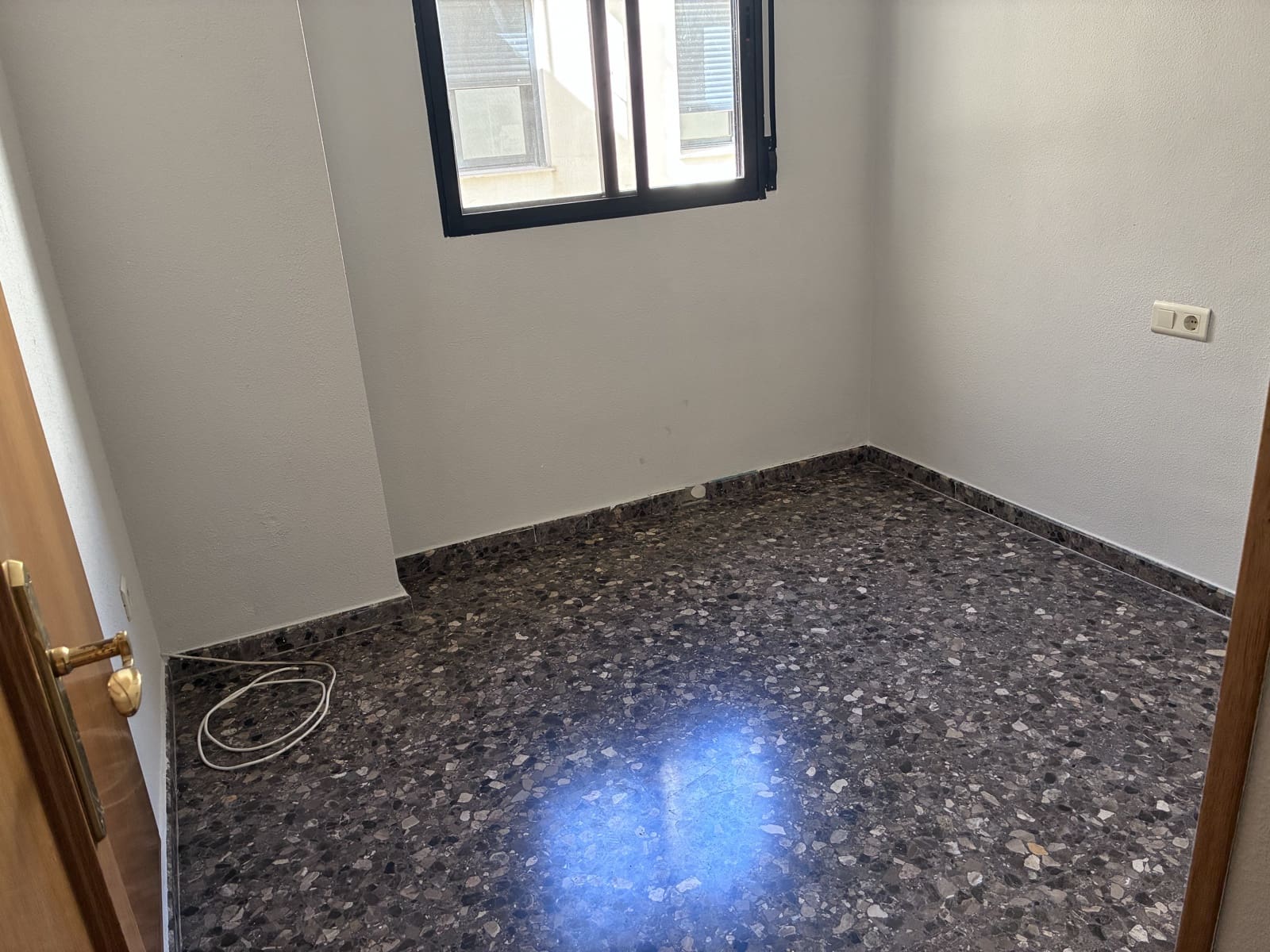 2 bedroom Flat for rent in Torrent - € 1,100 (Ref: 9705119)