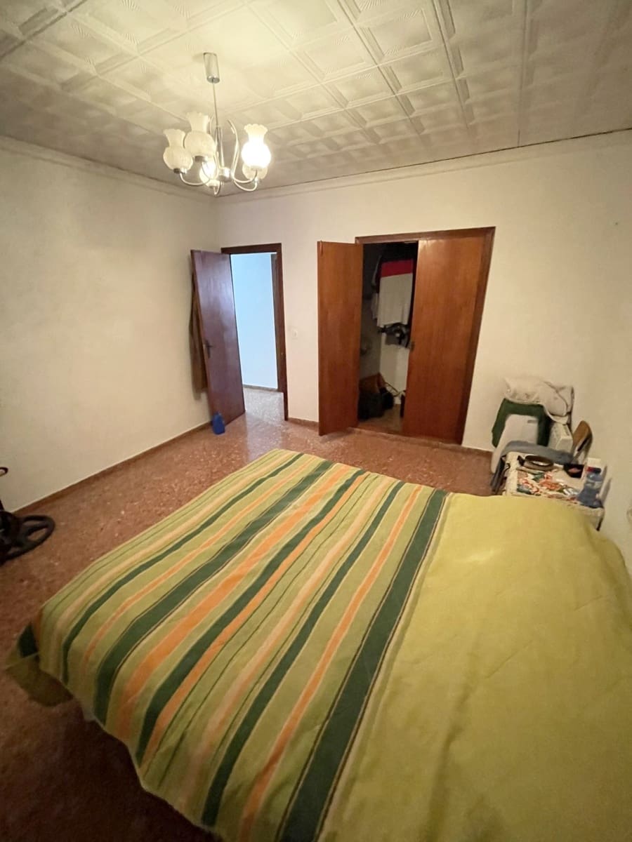 4 slaapkamer Flat te koop in Masalaves - € 120.000 (Ref: 9705120)