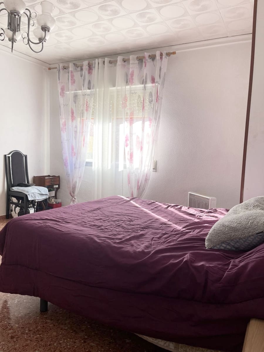 4 slaapkamer Flat te koop in Masalaves - € 120.000 (Ref: 9705120)