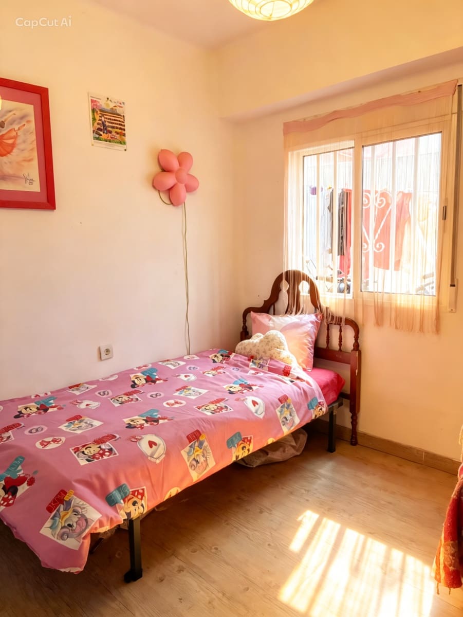 4 Zimmer Apartment zu verkaufen in Valencia Stadt - 250.000 € (Ref: 9739228)