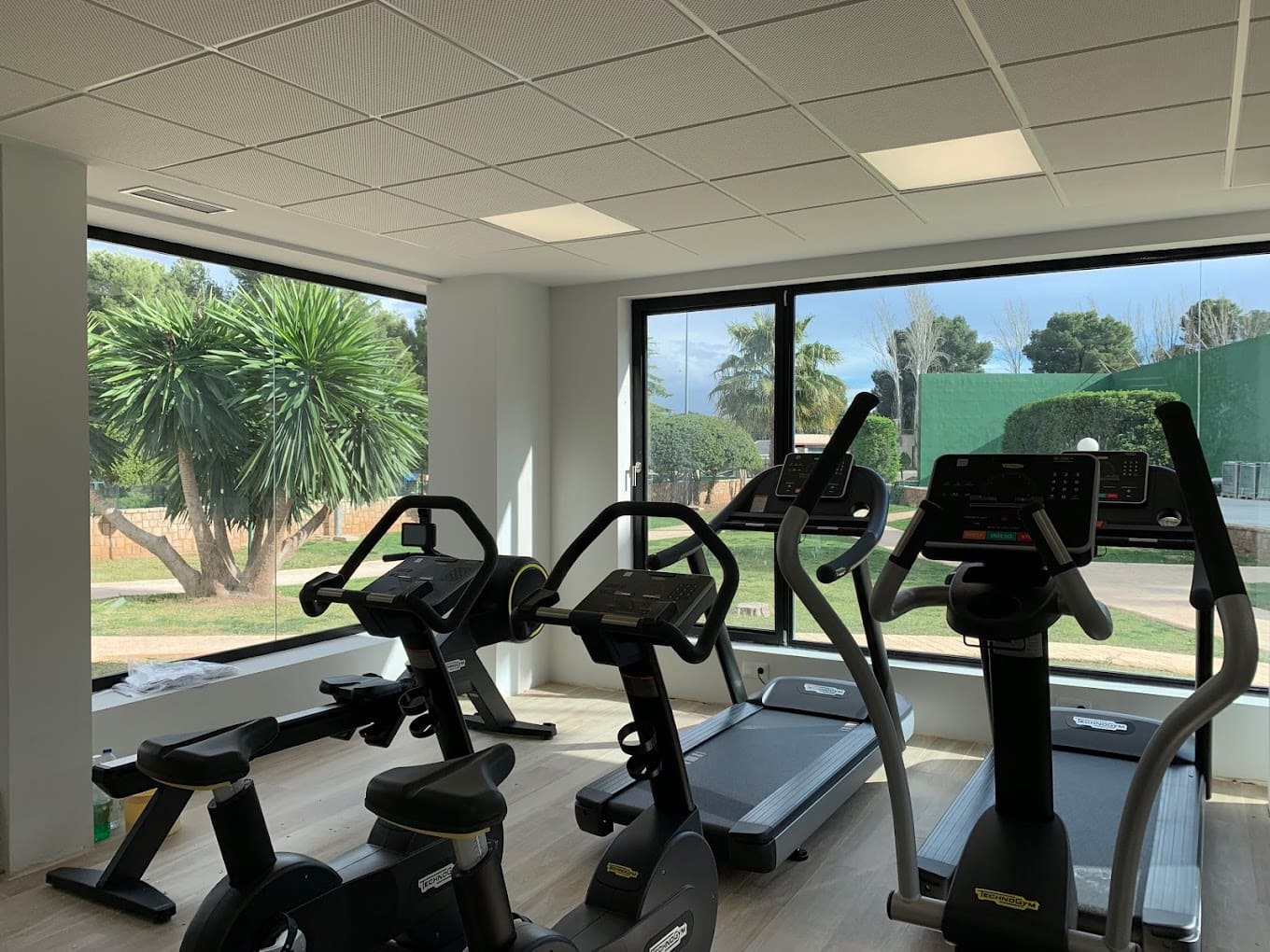 Pareado de 5 habitaciones en Chiva en venta con piscina garaje - 420.000 € (Ref: 9824552)