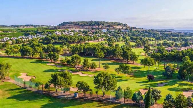 Pareado de 5 habitaciones en Chiva en venta con piscina garaje - 420.000 € (Ref: 9824552)