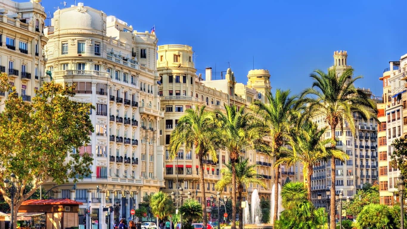 3 bedroom Flat for sale in Valencia city - € 950,000 (Ref: 9824582)